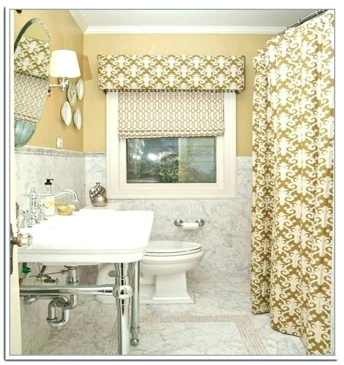 Gorgeous Bathroom Decorating Ideas A Shower Curtain Hung At The Ceiling In