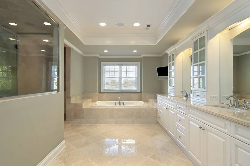 posh white bathroom tile ideas