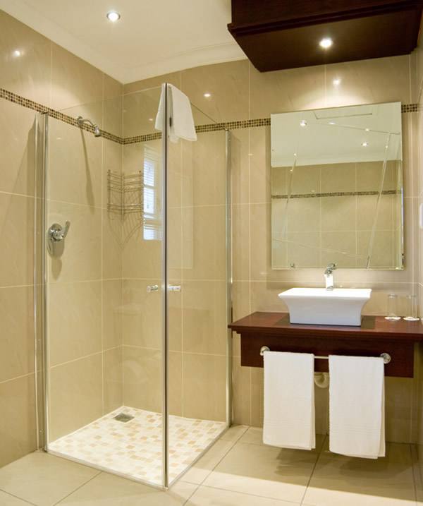 tiles for small bathroom ideas small bathroom ideas with tub best small bathrooms ideas on small