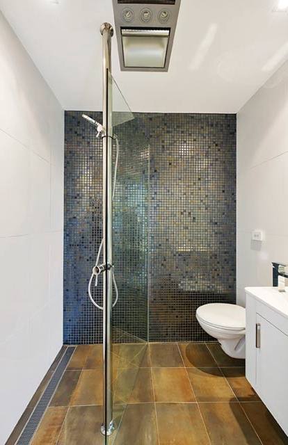 amazing of small bathroom layout with shower regarding Encourage