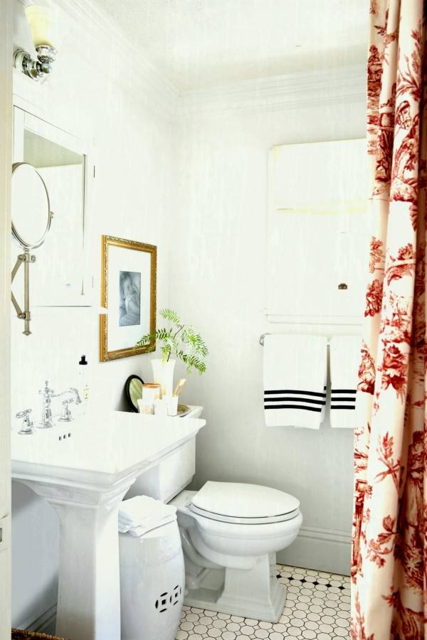 wall decor for bathroom