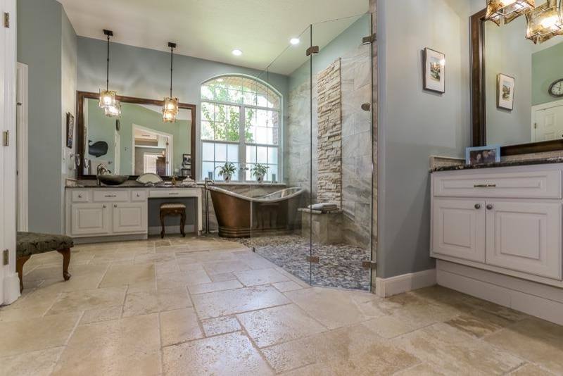 Bathroom Designs: Classic Beautiful Small Bathrooms Stone Walls