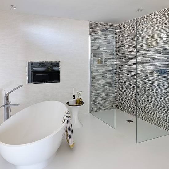 Villa Vista in Weligama, Sri Lanka, Inspiration for a contemporary bathroom remodel — Houzz