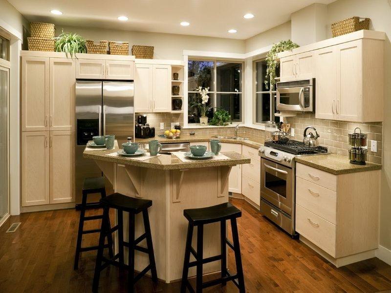 small kitchens with islands