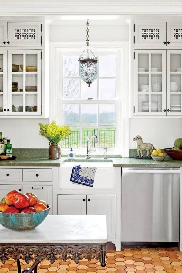 Don't place oven or range beside sink or refrigerator