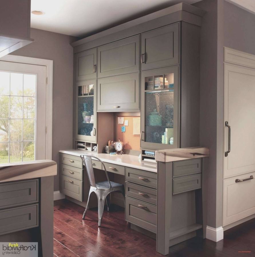 white kitchen cabinets lowe's floor sample sale