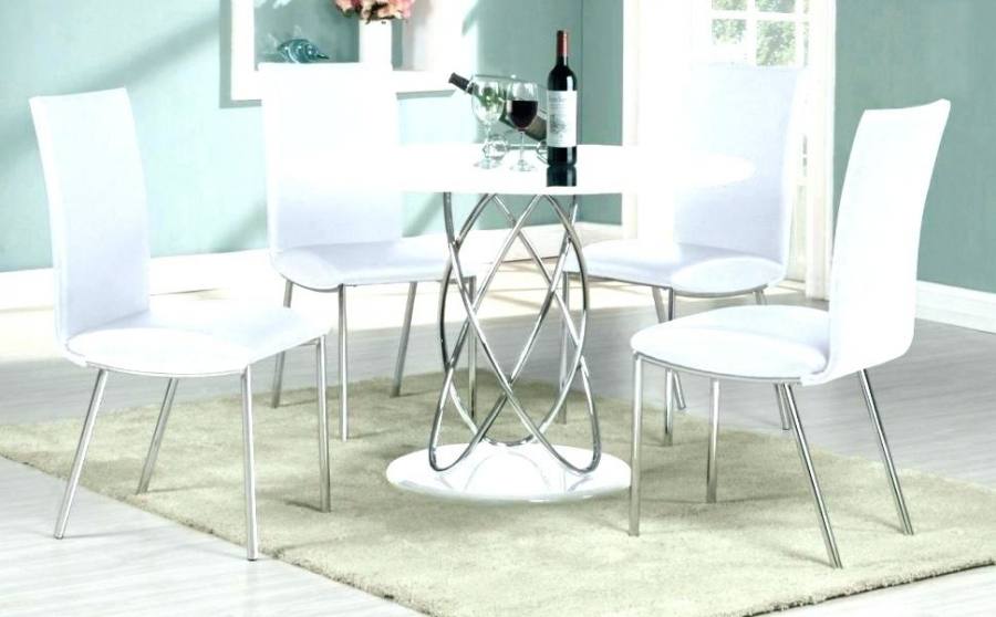 Swivel Wheeled Kitchen Table And Dining Chairs With Front Casters Casual Room Wheels