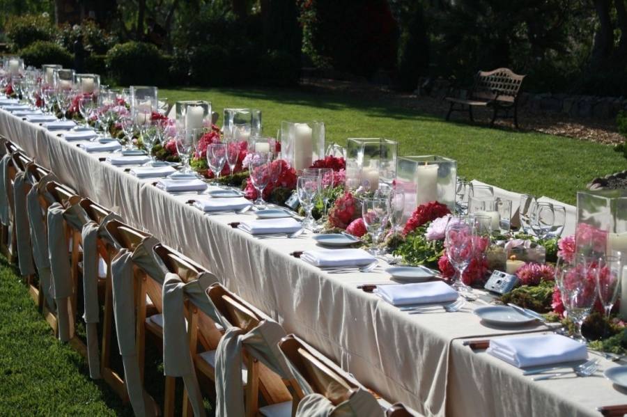 Simple and elegant garden wedding decorations