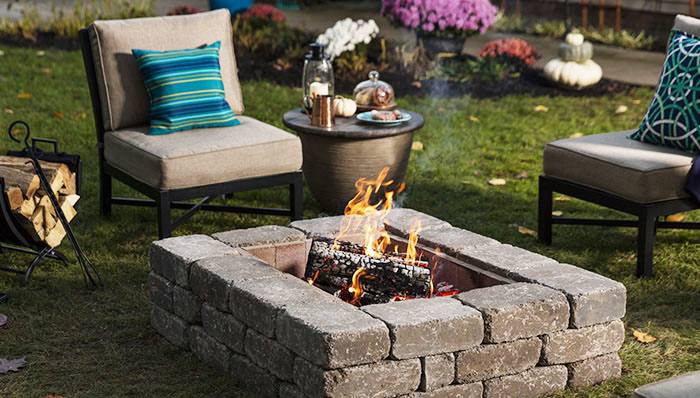 Outdoor Great Room Gas Fire Pit Table