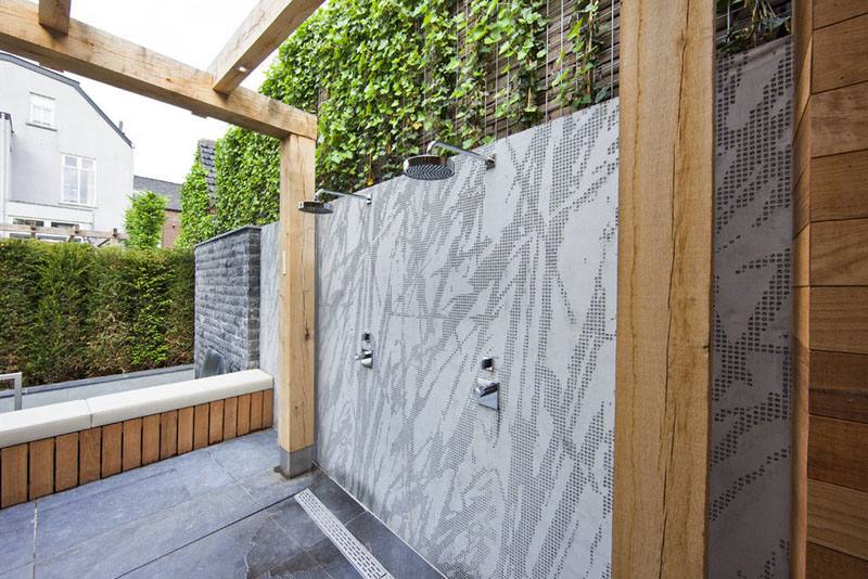 The northern courtyard provides a secondary entry, as well as an outdoor shower