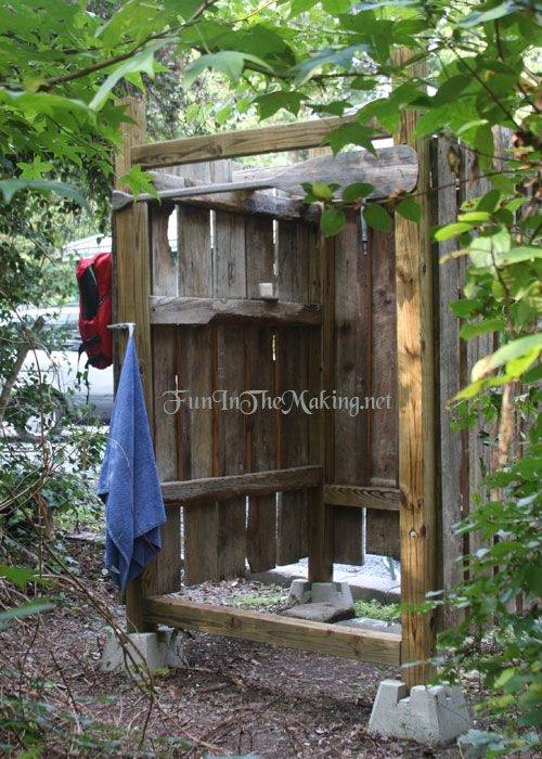 There's nothing like standing under the cool, cleansing flow of an outdoor shower set amid natural surroundings