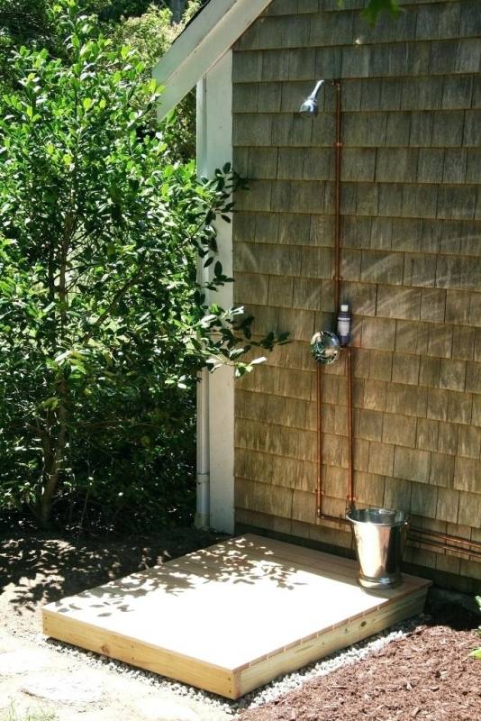 o freestanding outdoor showers