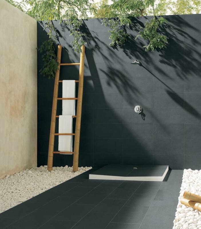 Love the idea of showering outside in the fresh air