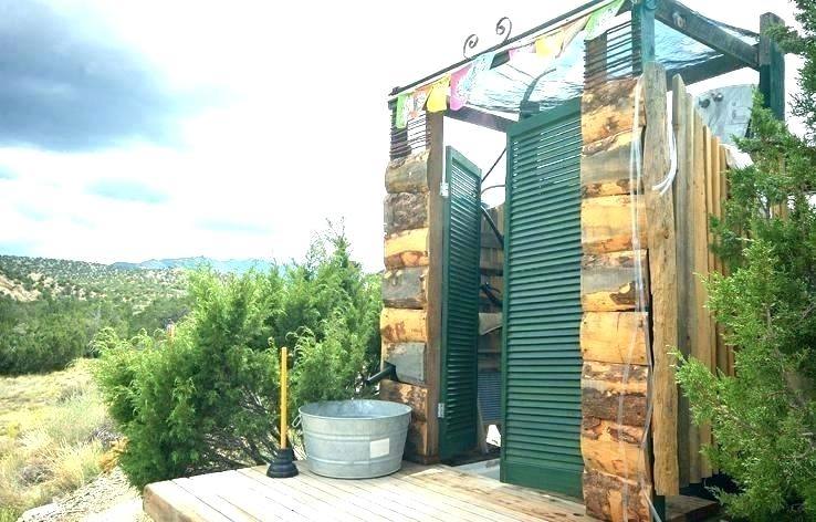 wood screen or bamboo curtain in the bathroom