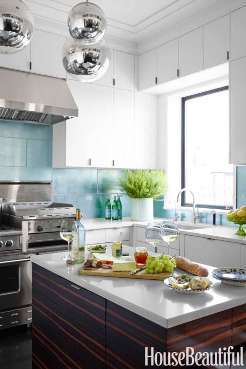 Extending kitchen cabinets to the ceiling