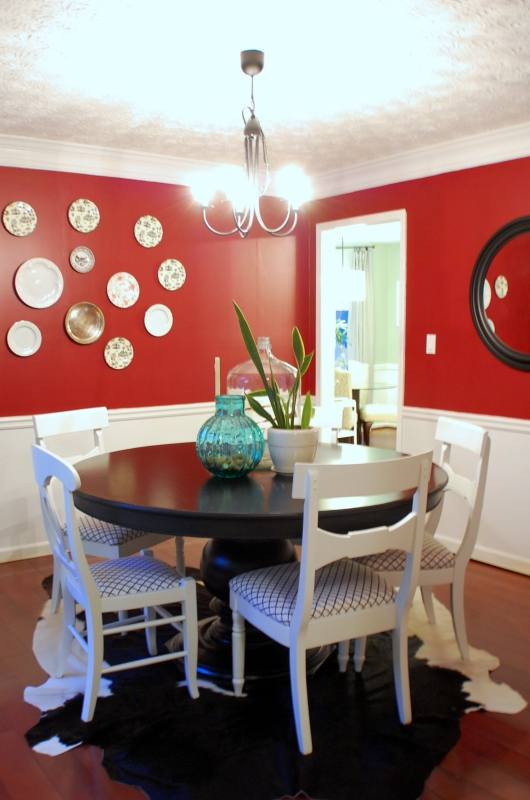 red dining room